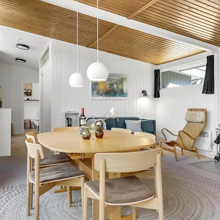 Ferienhaus Gorgeous In With Wifi