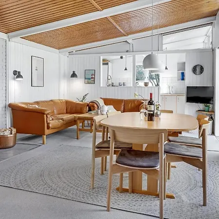 Gorgeous In With Wifi Holiday home
